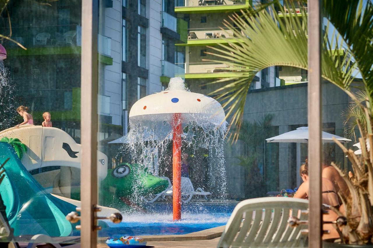 Dava Aparthotel Pool & Spa Mamaia Nord ナボダリ エクステリア 写真
