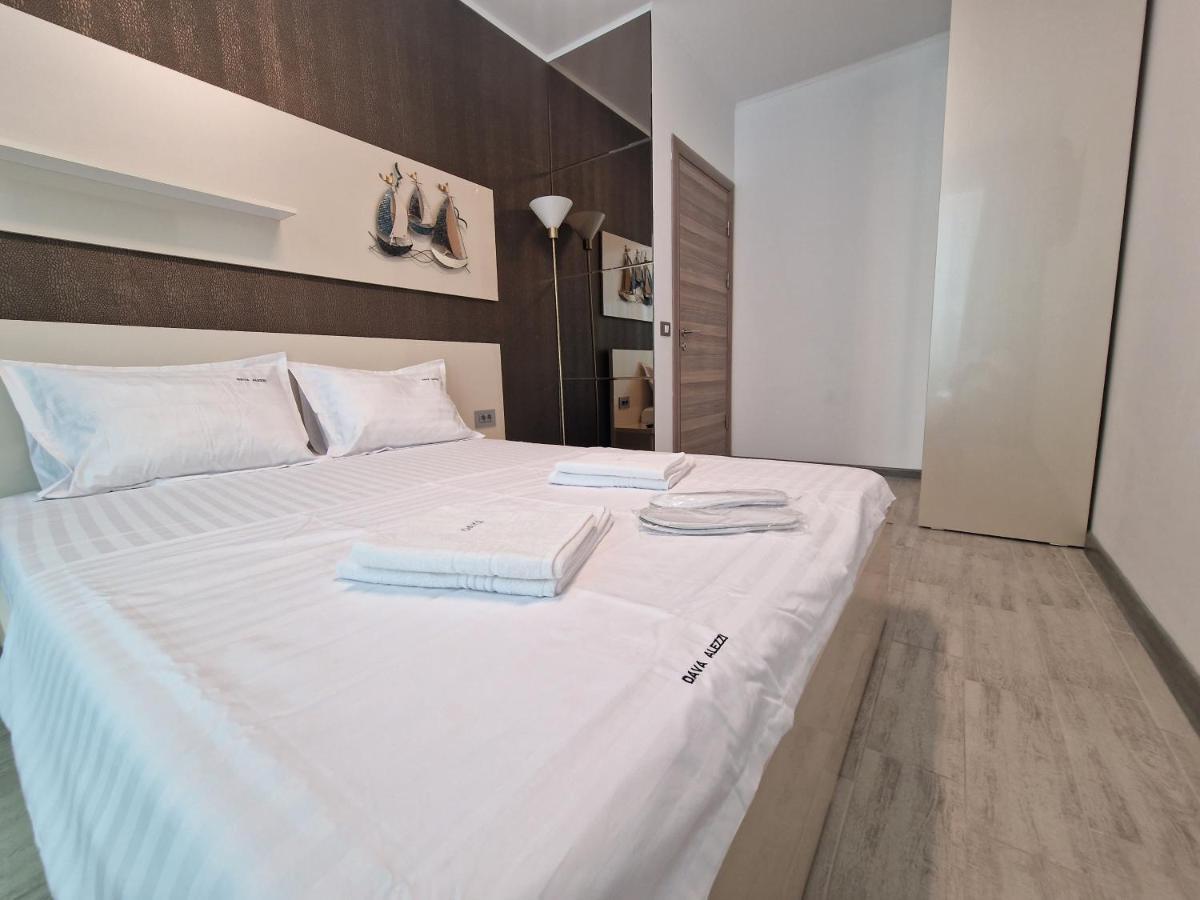 Dava Aparthotel Pool & Spa Mamaia Nord ナボダリ エクステリア 写真