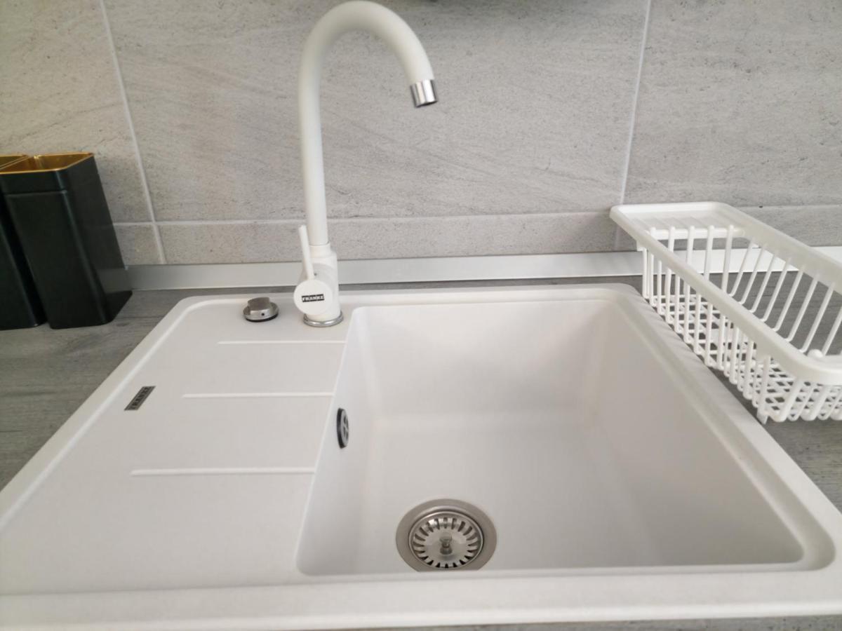Dava Aparthotel Pool & Spa Mamaia Nord ナボダリ エクステリア 写真